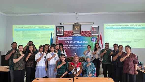 Wujudkan Kemandirian Energi, SMP Wisata Sanur Gelar Pendampingan Program SEB Bersama UNS & Pertamina